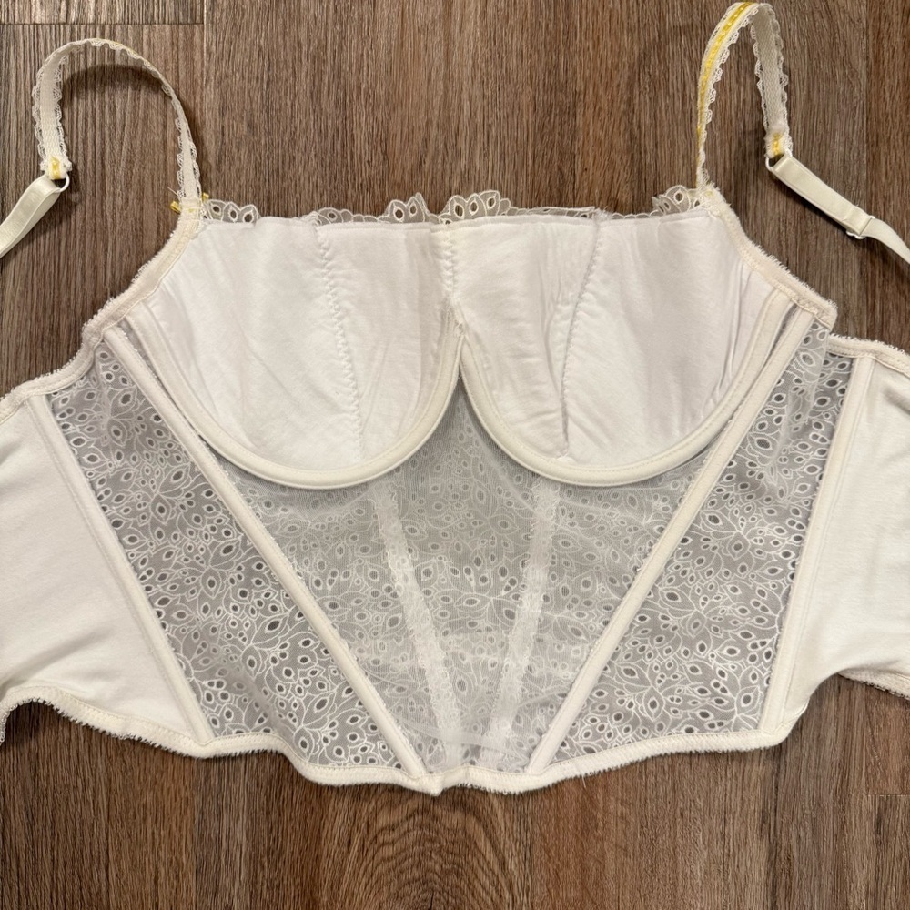 Victoria Secret Corset Top Women’s Large 38 D White Eyelet Yellow Ribbon Boning - Picture 6 of 7